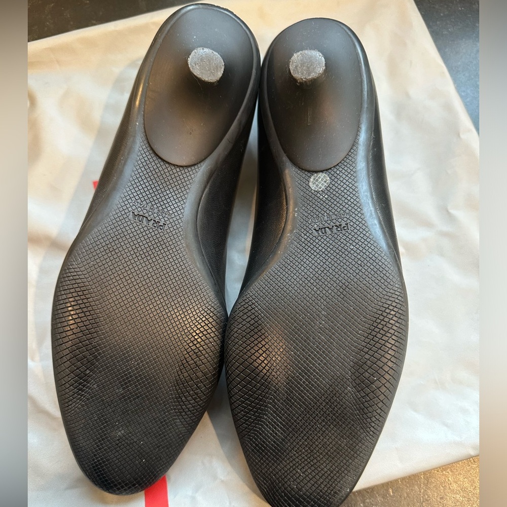 Authentic Vintage Prada Linea Rossa Mary Jane sport pumps - Picture 3 of 6